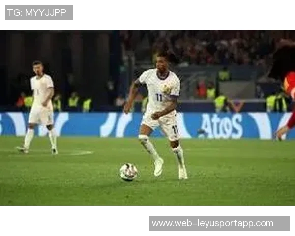 奥利塞凭借对弗赖堡的出色表现荣膺11月德甲最佳球员称号